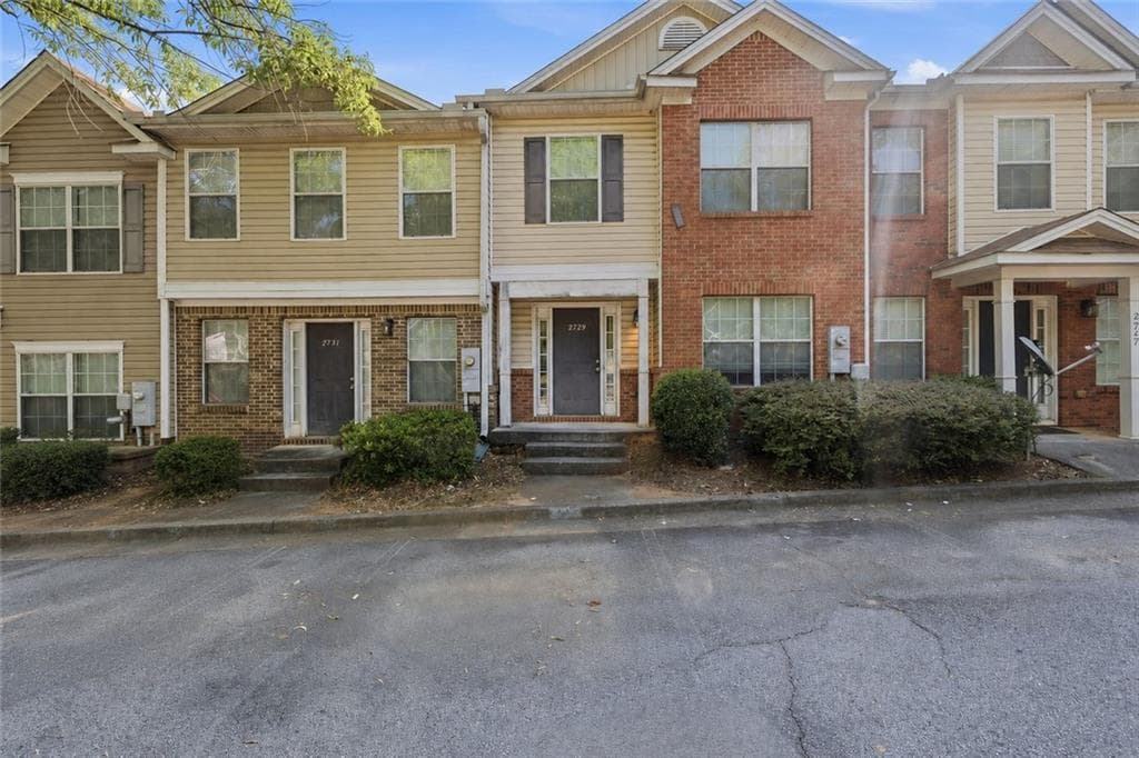 3 bedroom, 3 bathroom, 1,664 sq ft townhouse for sale at 2729 Vining Ridge Terrace, Decatur, GA 30034
