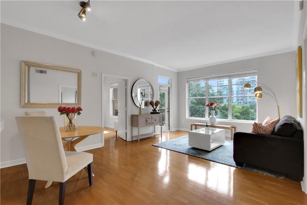 2 bedroom, 2 bathroom, 1,158 sq ft condominium under contract at 1101 Juniper Street 413, Atlanta, GA 30309