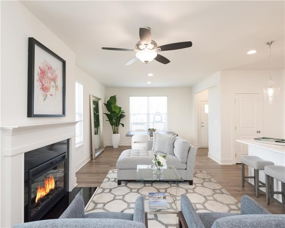 3 bedroom, 3 bathroom, 1,685 sq ft townhouse for sale at 267 Barracks Way 878, Hoschton, GA 30548