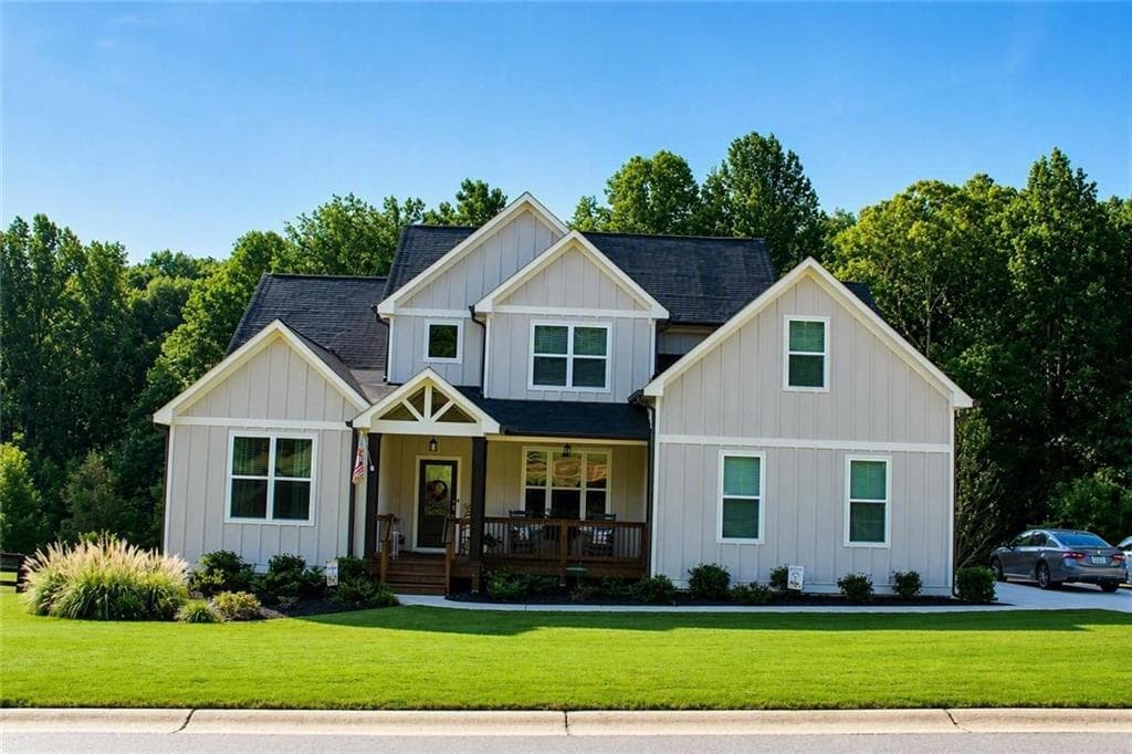 4 bedroom, 3 bathroom, 2,863 sq ft single family residence for sale at 202 Old Lake Lane, Dawsonville, GA 30534