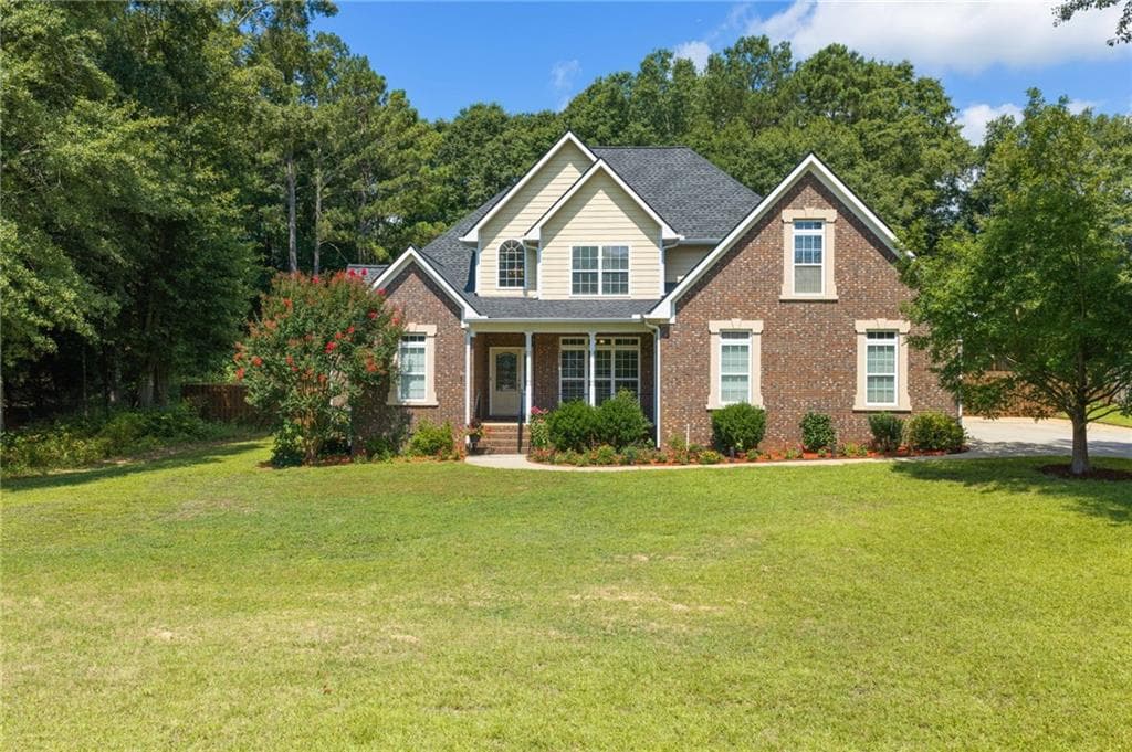 4 bedroom, 3 bathroom, 2,612 sq ft single family residence under contract at 1109 Sequoia Trail, Mcdonough, GA 30252