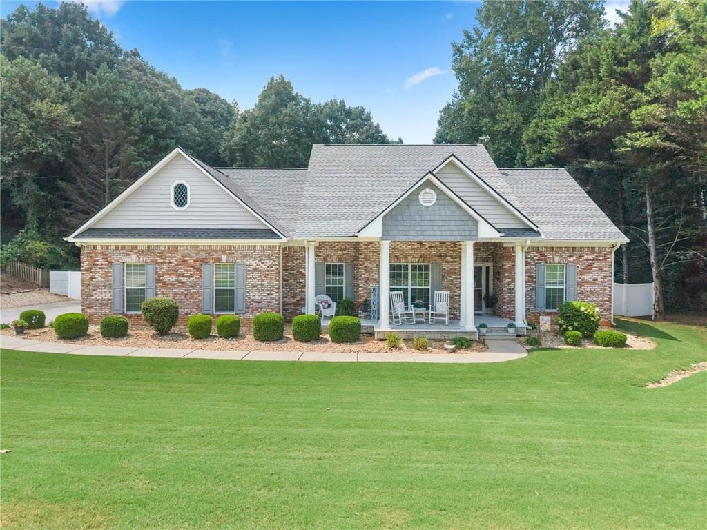 3 bedroom, 2 bathroom, 2,180 sq ft single family residence under contract at 227 Still Water Lane, Jefferson, GA 30549