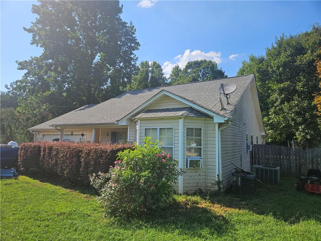 3 bedroom, 2 bathroom, 1,313 sq ft single family residence under contract at 85 Pleasant Hills Drive, Covington, GA 30016