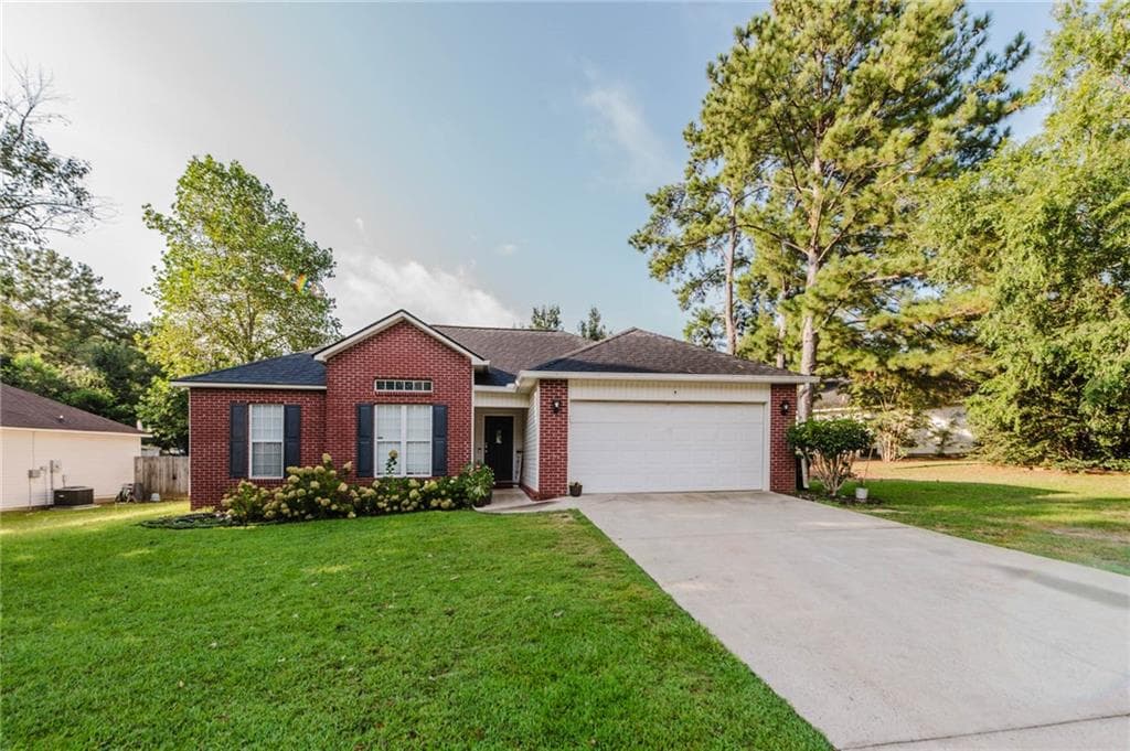 3 bedroom, 2 bathroom, 1,283 sq ft single family residence under contract at 111 Saint Brendands Drive, Bonaire, GA 31005