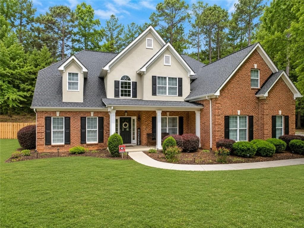 6 bedroom, 3 bathroom, 3,471 sq ft single family residence for sale at 795 Huiet Drive, Mcdonough, GA 30252