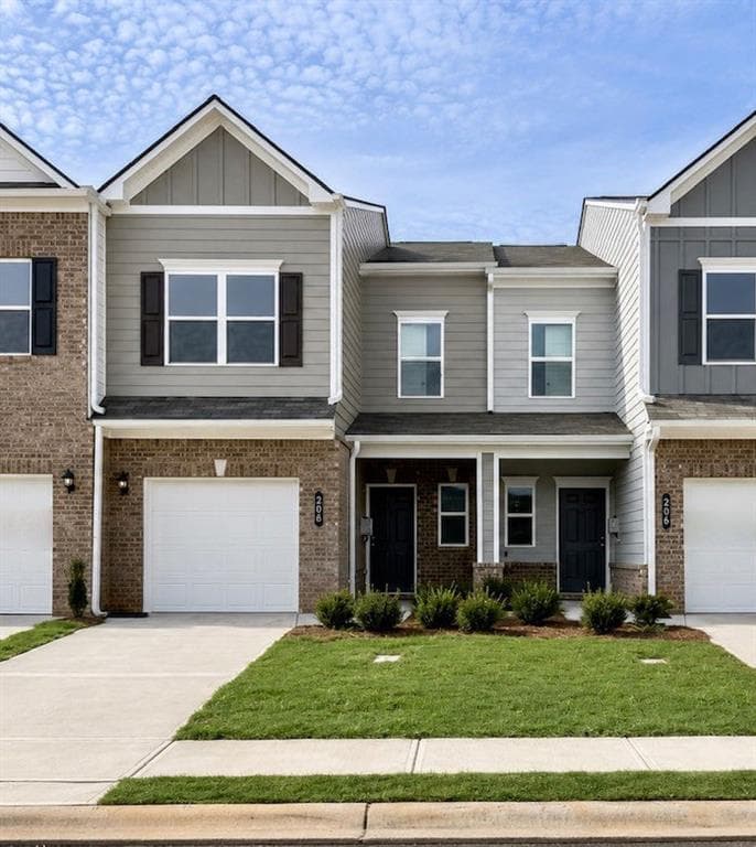 3 bedroom, 3 bathroom, 1,443 sq ft townhouse under contract at 208 Clara Crossing 12, Cartersville, GA 30121