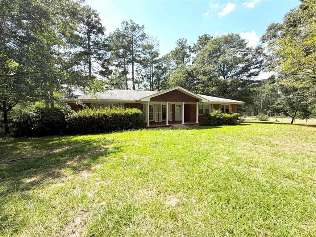 3 bedroom, 2 bathroom, 1,909 sq ft single family residence for sale at 1571 Ebenezer Road, Conyers, GA 30094