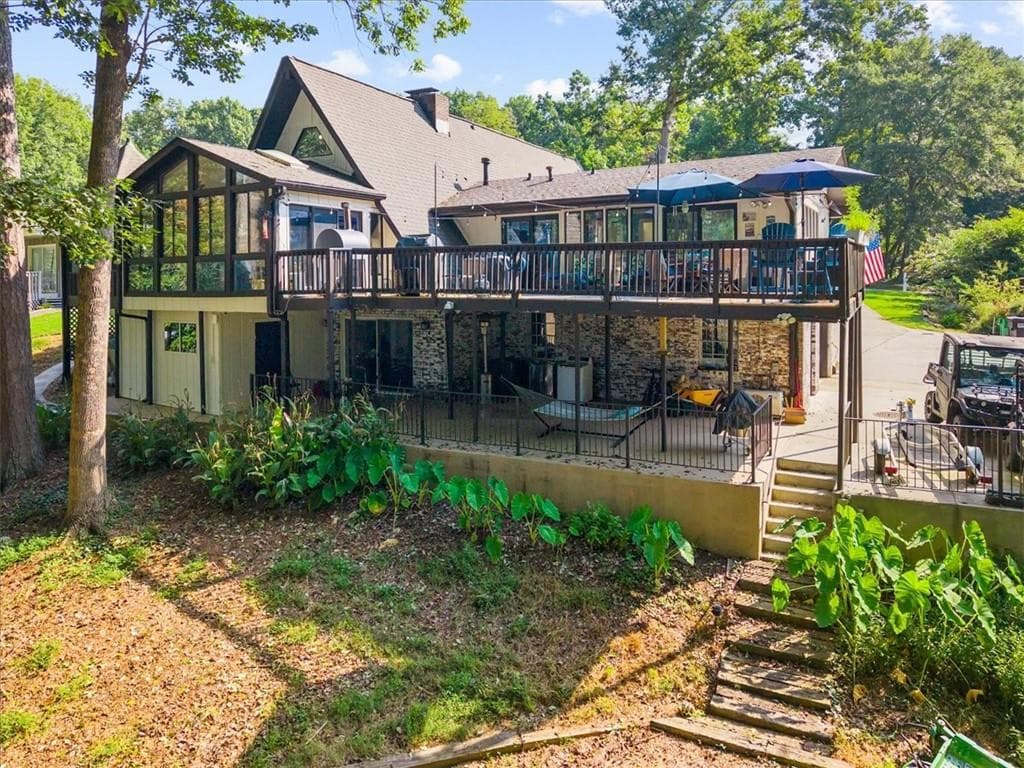 4 bedroom, 4 bathroom, 2,004 sq ft single family residence for sale at 5823 Lakeshore Drive, Buford, GA 30518
