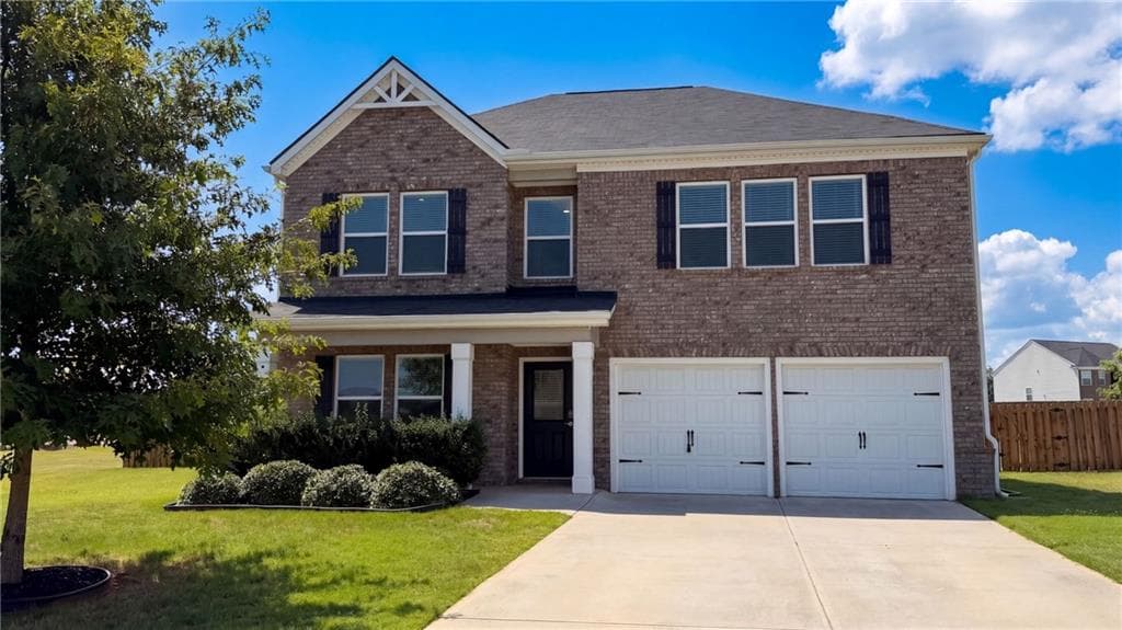 5 bedroom, 3 bathroom, 2,376 sq ft single family residence for sale at 800 Maduro Way, Mcdonough, GA 30253