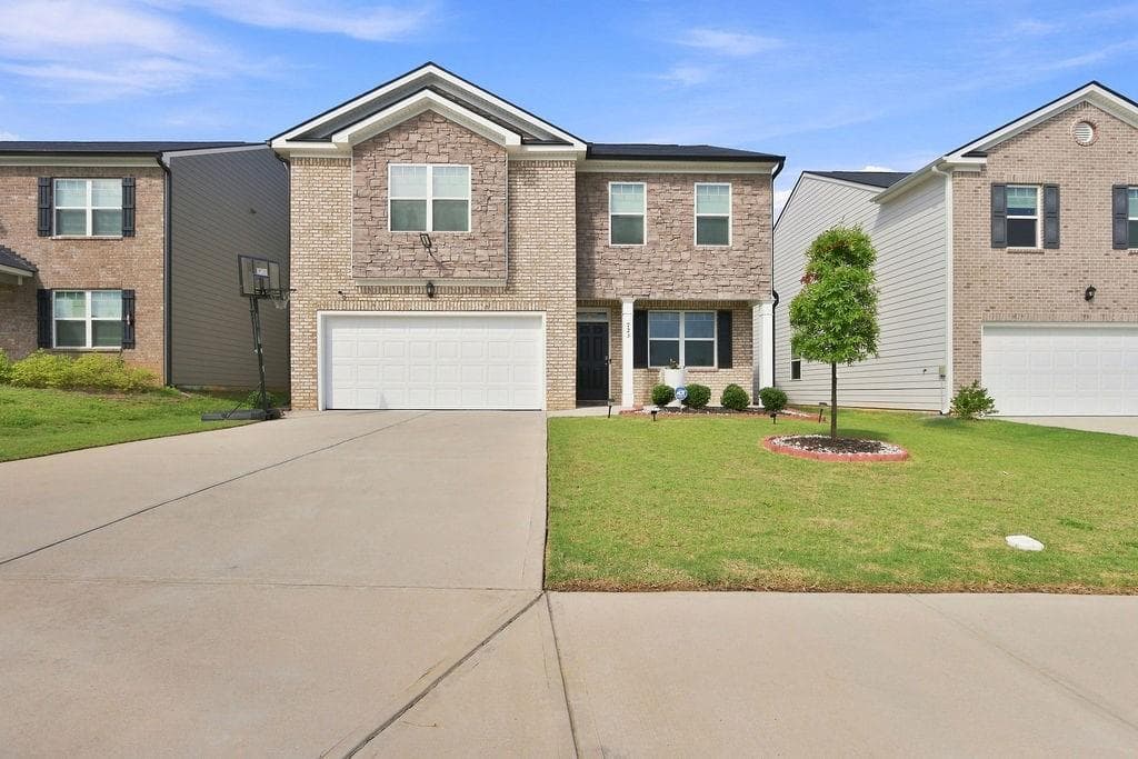4 bedroom, 3 bathroom, 2,206 sq ft single family residence for sale at 723 Millwood Drive, Dacula, GA 30019