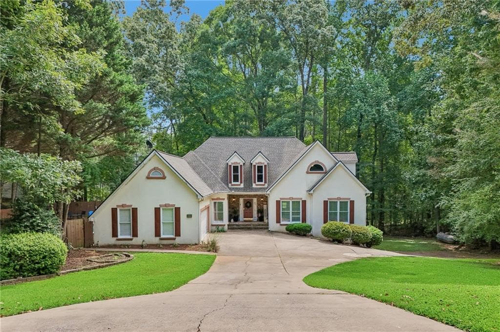 5 bedroom, 5 bathroom, 4,170 sq ft single family residence for sale at 4235 Heather Way, Cumming, GA 30041