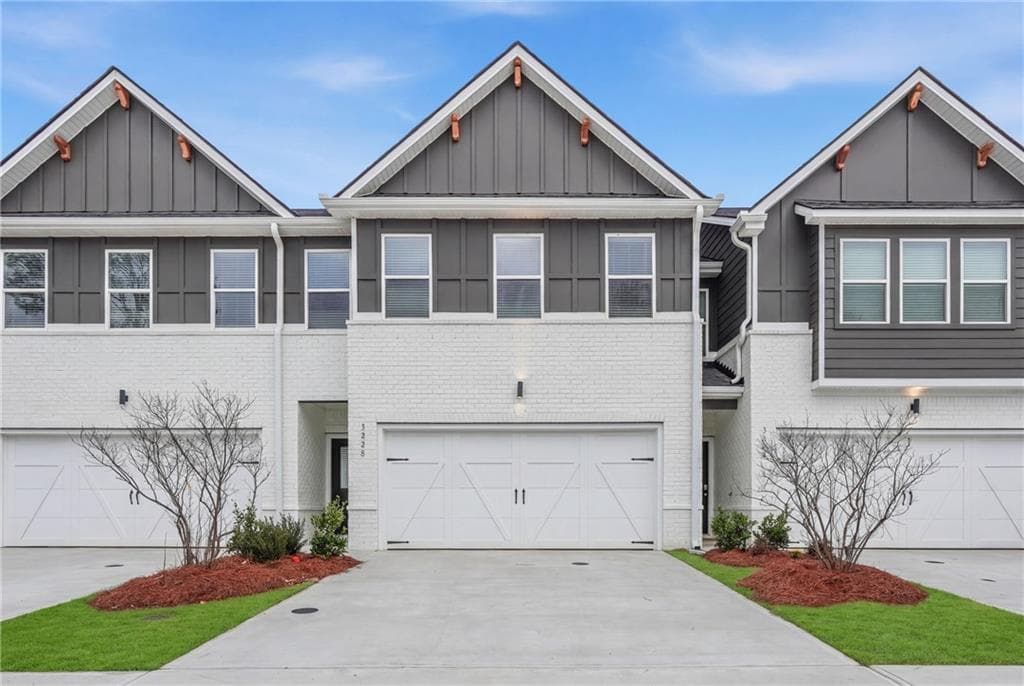 4 bedroom, 3 bathroom, 1,827 sq ft townhouse for sale at 3228 Winding Waters Way, Powder Springs, GA 30127