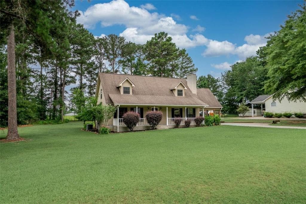 3 bedroom, 2 bathroom, 1,820 sq ft single family residence for sale at 106 Newport Road, Milledgeville, GA 31061