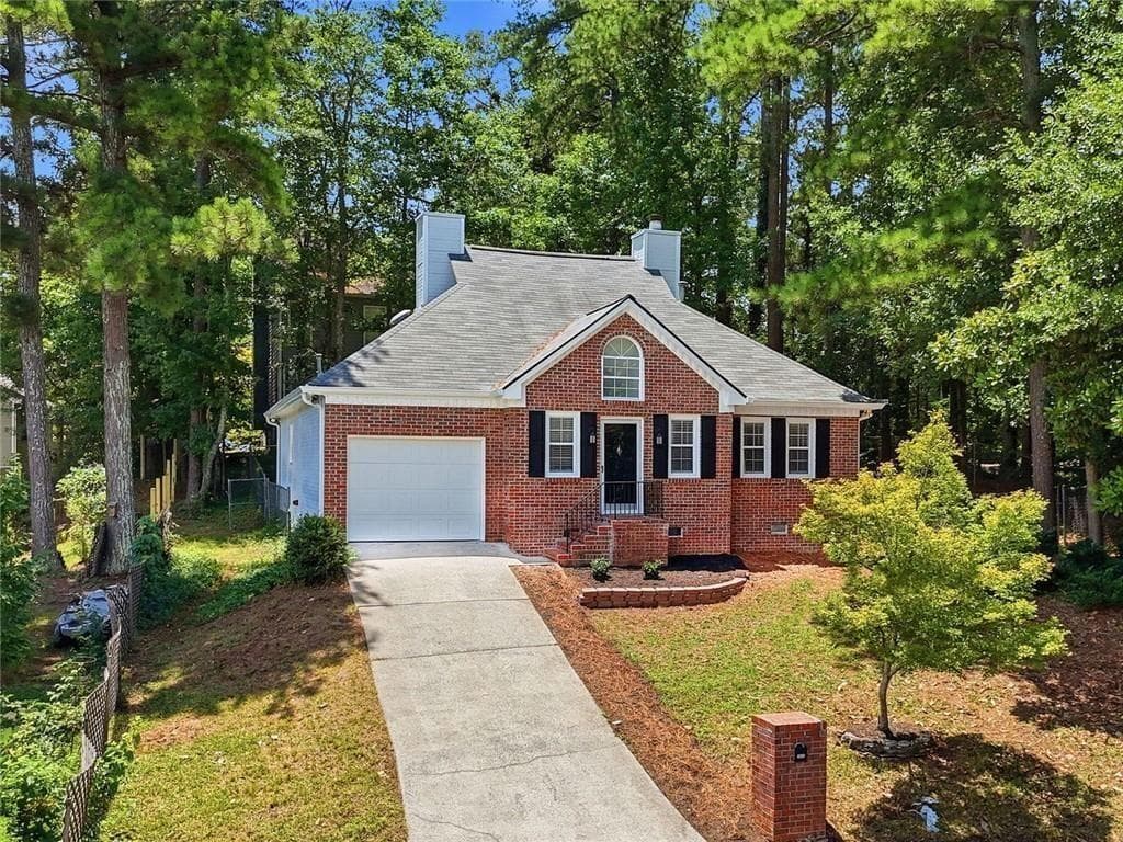 2 bedroom, 3 bathroom, 1,835 sq ft single family residence under contract at 1632 Oakwood Court, Marietta, GA 30066