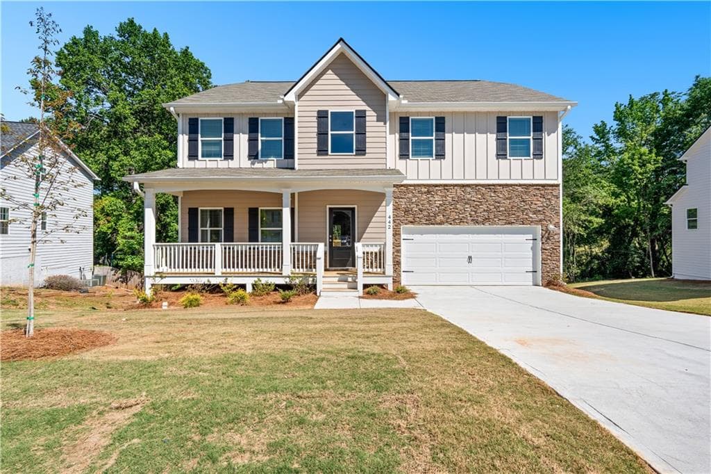 4 bedroom, 3 bathroom, 2,500 sq ft single family residence for sale at 442 The Boulevard, Newnan, GA 30263