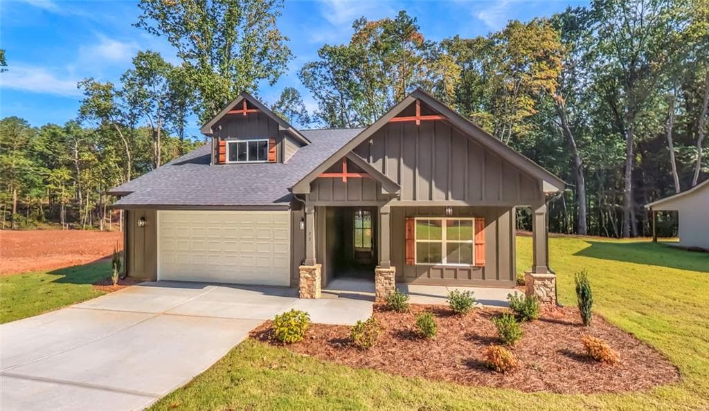 5 bedroom, 3 bathroom, 3,000 sq ft single family residence for sale at 73 Hazel Lane, Bremen, GA 30110