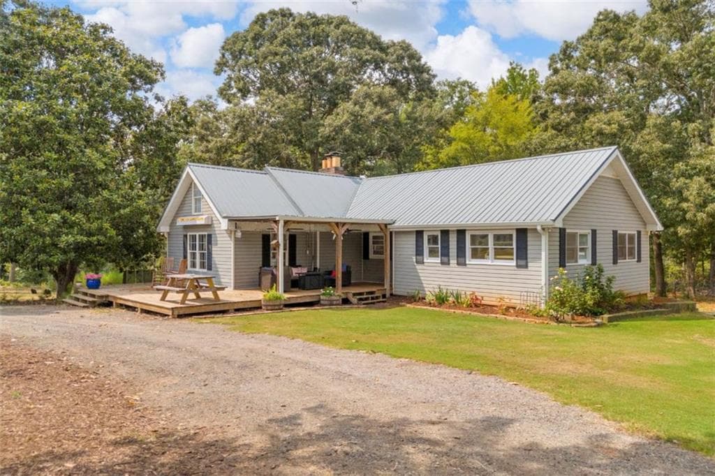 4 bedroom, 3 bathroom, 2,528 sq ft single family residence for sale at 4499 Parkwood Road, Social Circle, GA 30025