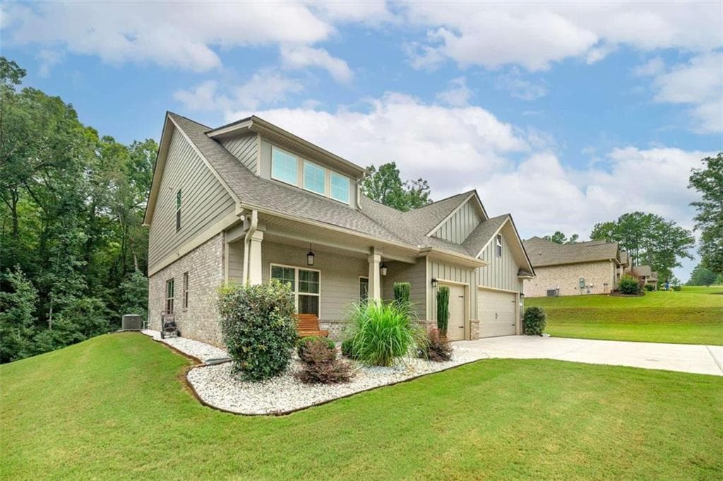4 bedroom, 3 bathroom, 2,856 sq ft single family residence for sale at 132 Whitworth Drive, Locust Grove, GA 30248