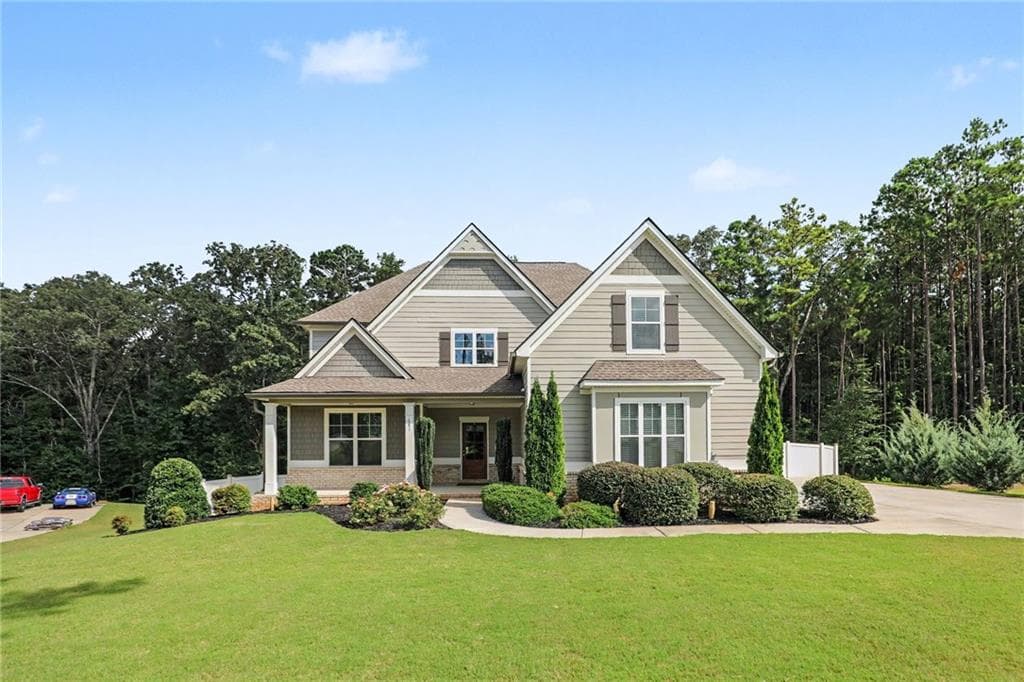 4 bedroom, 4 bathroom, 3,350 sq ft single family residence for sale at 181 Peppertree Drive, Newnan, GA 30265
