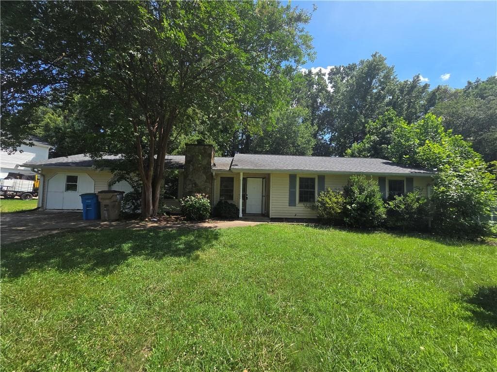 3 bedroom, 2 bathroom, 1,380 sq ft single family residence for sale at 4158 Mountain Glen Trace, Snellville, GA 30039