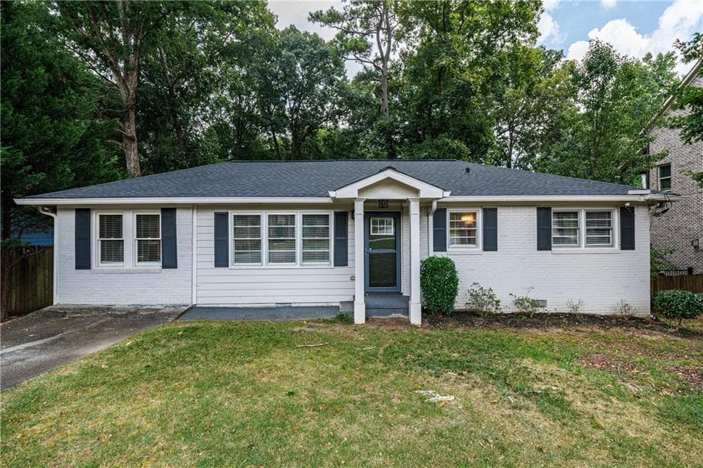 3 bedroom, 2 bathroom, 1,316 sq ft single family residence for sale at 1515 Gaylor Drive, Smyrna, GA 30082