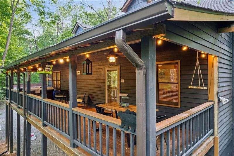 3 bedroom, 4 bathroom, 3,870 sq ft single family residence for sale at 889 Granny Branch Drive, Blue Ridge, GA 30513