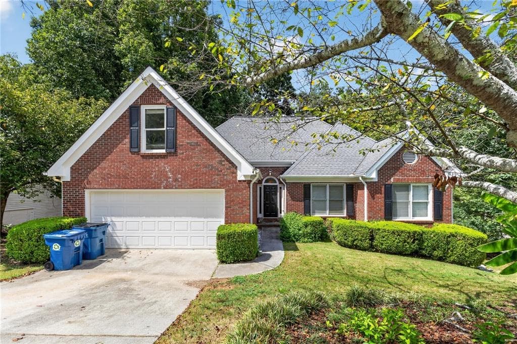 5 bedroom, 3 bathroom, 3,247 sq ft single family residence for sale at 2128 Cluster Lane, Grayson, GA 30017