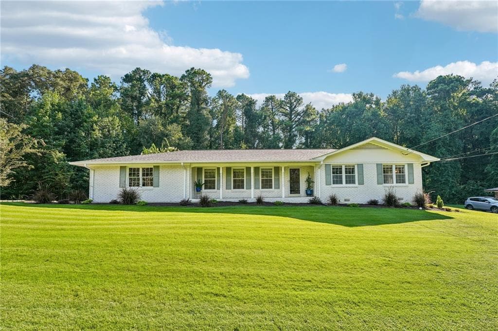 3 bedroom, 2 bathroom, 1,872 sq ft single family residence under contract at 1075 Wesley Park Drive, Marietta, GA 30064