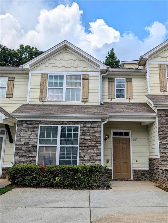 3 bedroom, 3 bathroom, 1,810 sq ft townhouse for sale at 4267 High Park Lane, Atlanta, GA 30344