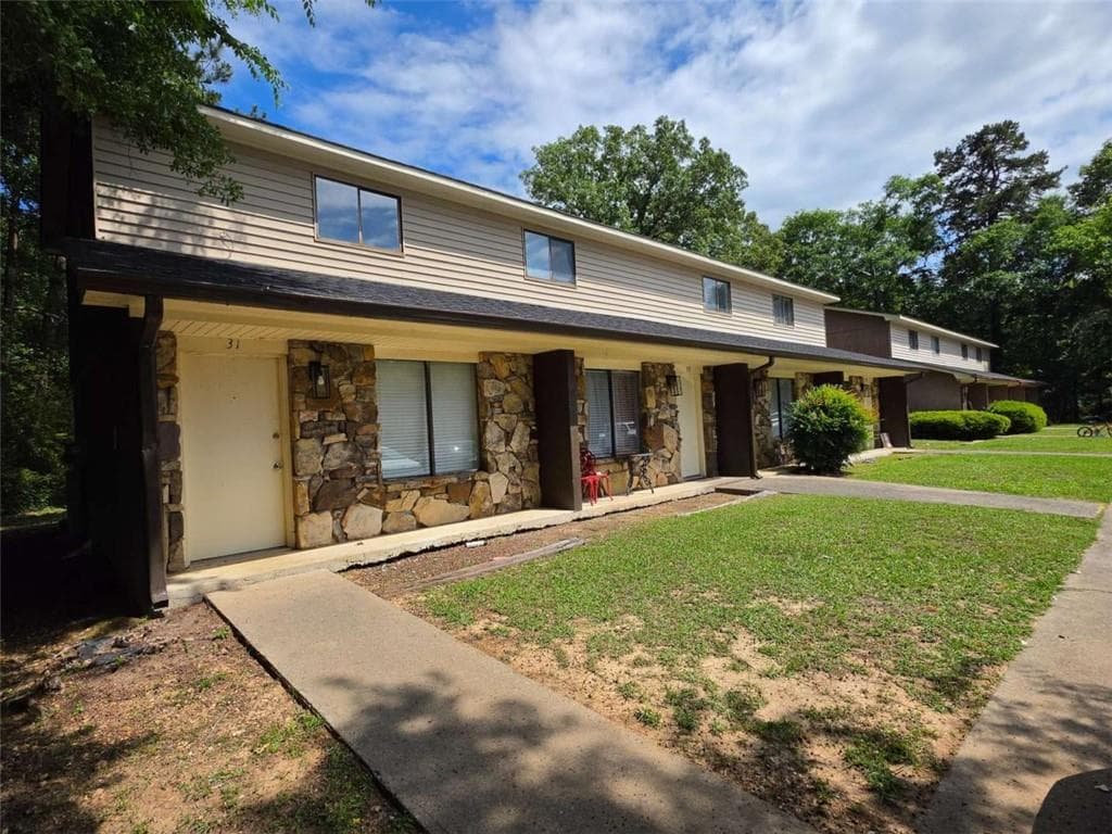 quadruplex for sale at 35 Adamson Drive, Cedartown, GA 30125
