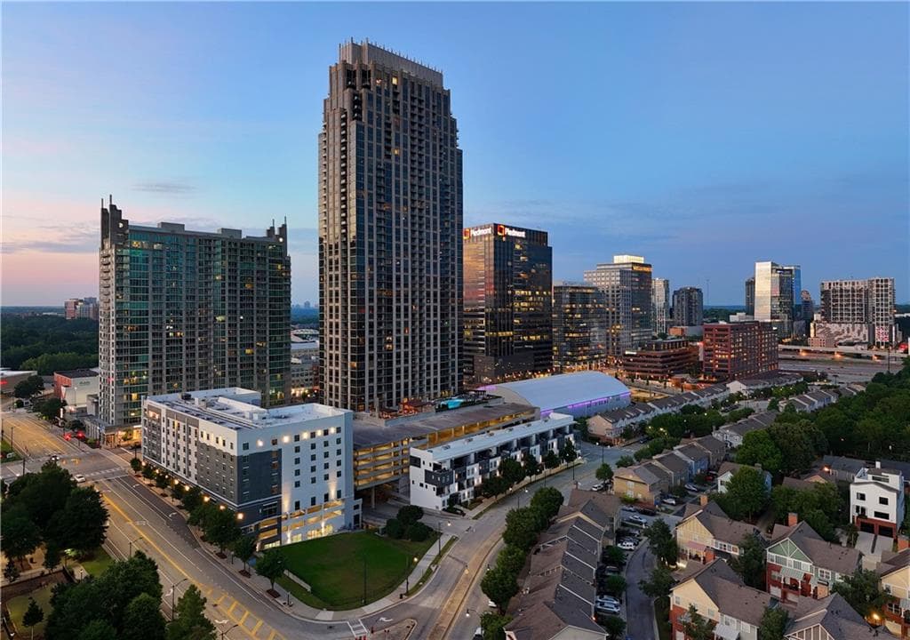 2 bedroom, 3 bathroom, 1,744 sq ft condominium for sale at 270 17th Street 1804, Atlanta, GA 30363