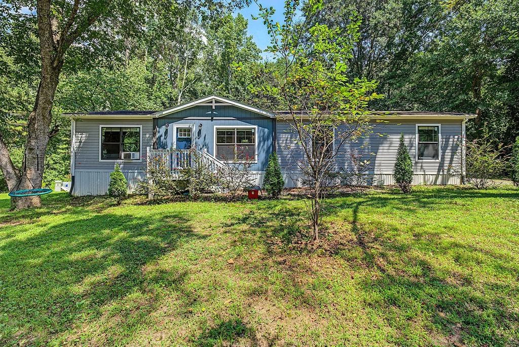 3 bedroom, 2 bathroom, 1,680 sq ft single family residence for sale at 118 Chester Harris Drive, Dallas, GA 30132