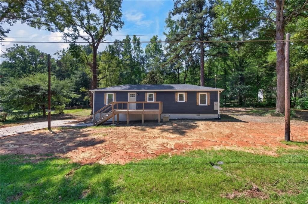 3 bedroom, 2 bathroom, 1,000 sq ft single family residence for sale at 2708 E County Line Road, Lithia Springs, GA 30122