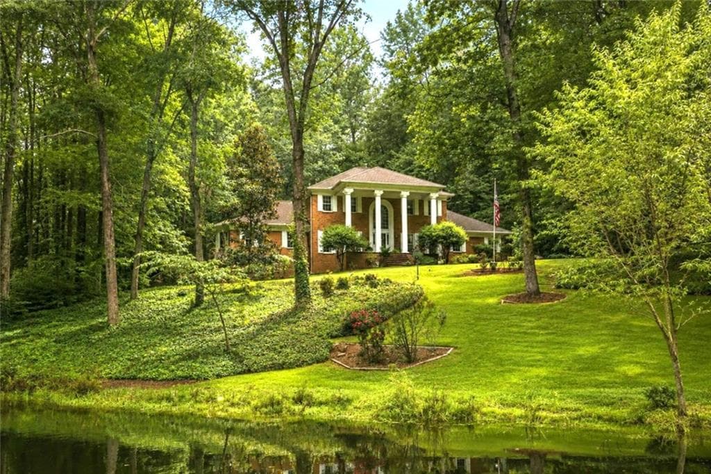 4 bedroom, 4 bathroom, 4,074 sq ft single family residence under contract at 385 Hicks Farm Road, Acworth, GA 30102