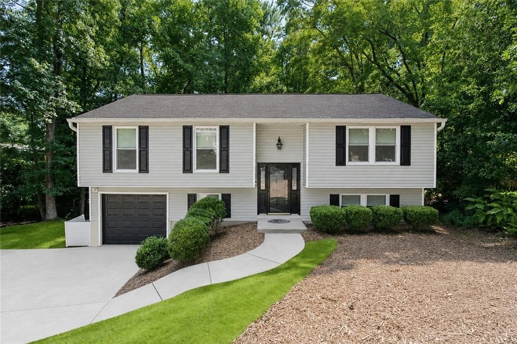 4 bedroom, 3 bathroom, 2,440 sq ft single family residence under contract at 9682 N Pond Circle, Roswell, GA 30076