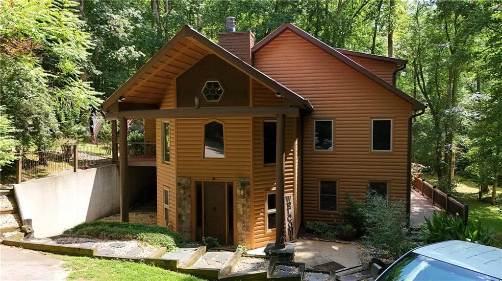 3 bedroom, 3 bathroom, 4,236 sq ft single family residence for sale at 187 Still Water Way, Demorest, GA 30535