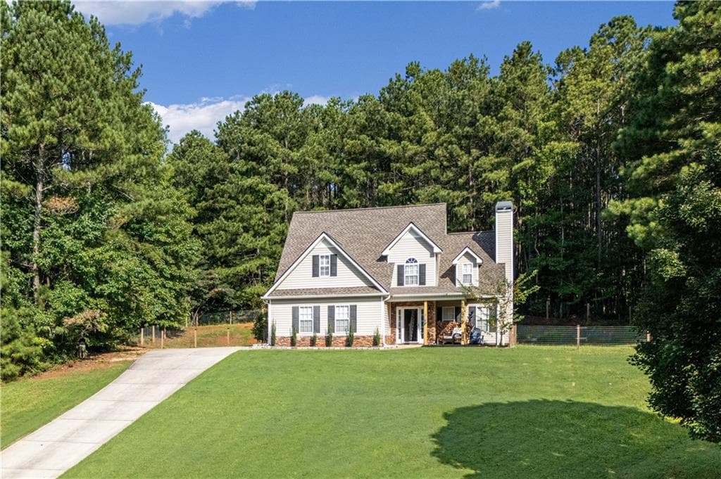3 bedroom, 3 bathroom, 1,633 sq ft single family residence for sale at 117 Walkers Pond Drive, Villa Rica, GA 30180