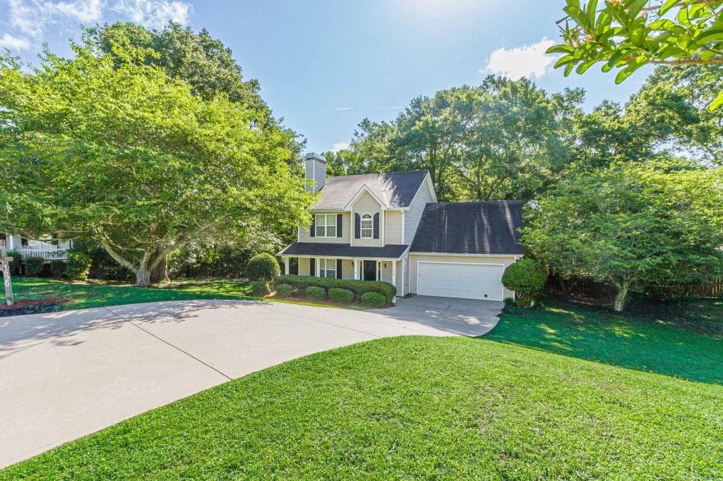 4 bedroom, 3 bathroom, 1,754 sq ft single family residence for sale at 1520 Riverglen Drive, Loganville, GA 30052