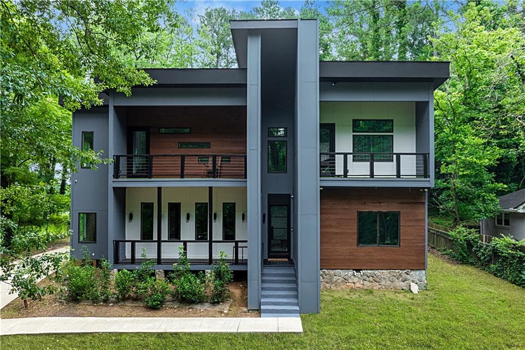 5 bedroom, 4 bathroom, 4,000 sq ft single family residence for sale at 3009 Orion Drive, Decatur, GA 30033