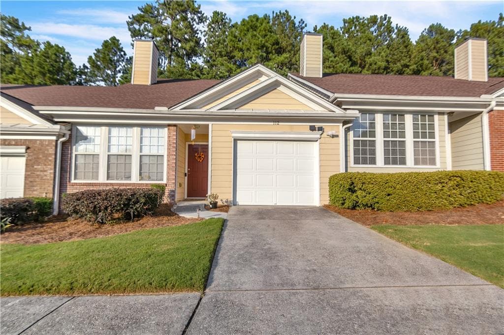2 bedroom, 2 bathroom, 1,354 sq ft townhouse for sale at 112 Camry Lane, Grayson, GA 30017