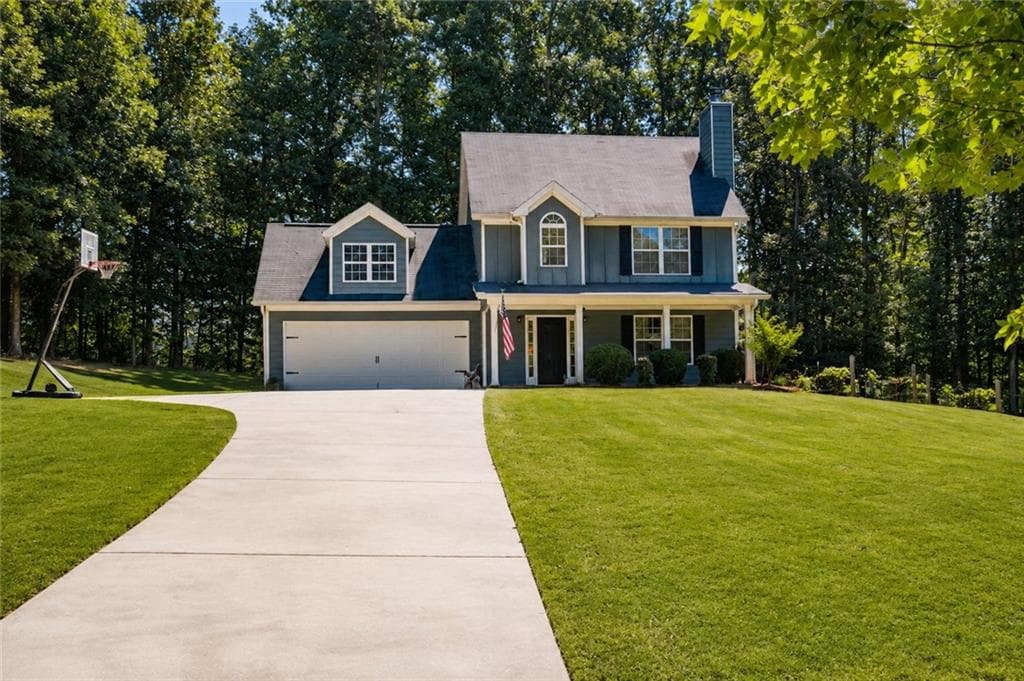 4 bedroom, 3 bathroom, 1,867 sq ft single family residence for sale at 8816 Shallow Creek Trail, Clermont, GA 30527