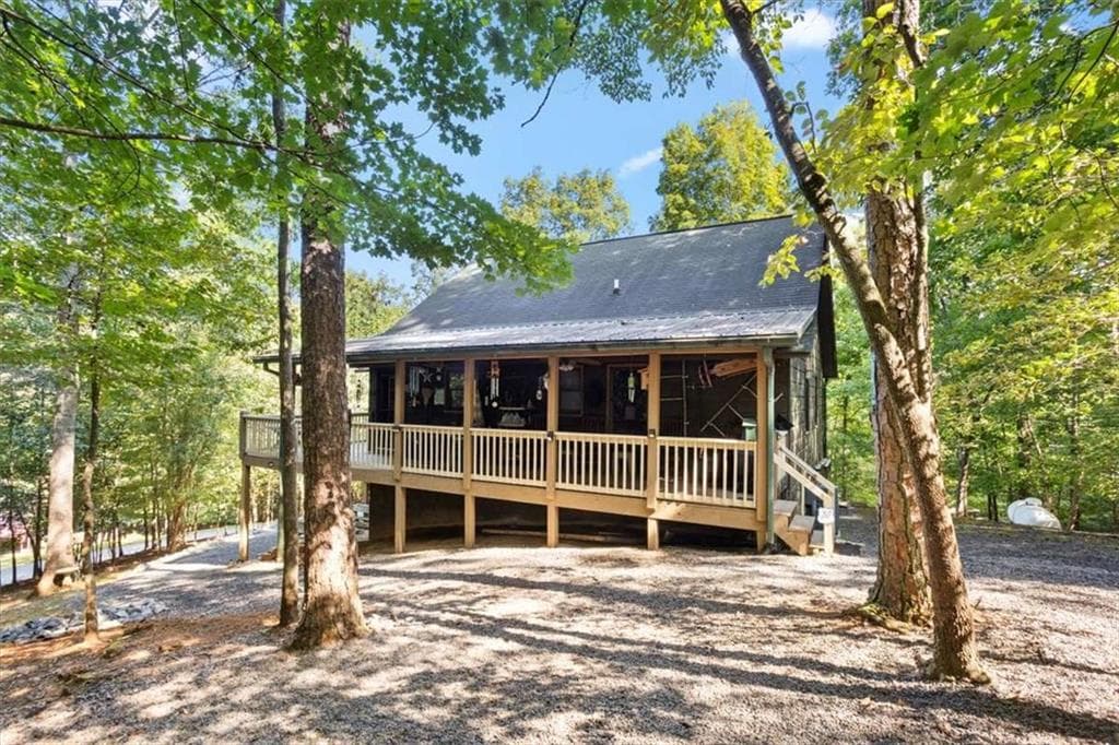 3 bedroom, 3 bathroom, 2,376 sq ft single family residence for sale at 289 Cypress Circle, Ellijay, GA 30540