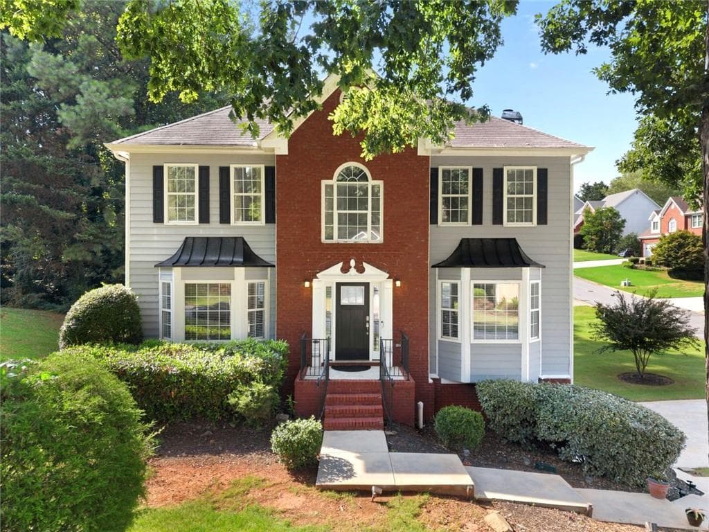 4 bedroom, 3 bathroom, 2,344 sq ft single family residence under contract at 725 Somerset Vale Drive, Lawrenceville, GA 30044
