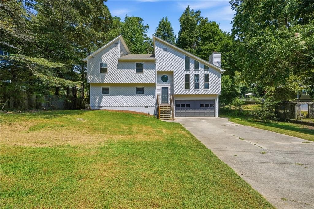 3 bedroom, 2 bathroom, 2,024 sq ft single family residence for sale at 13 Bramblewood Place, Cartersville, GA 30120