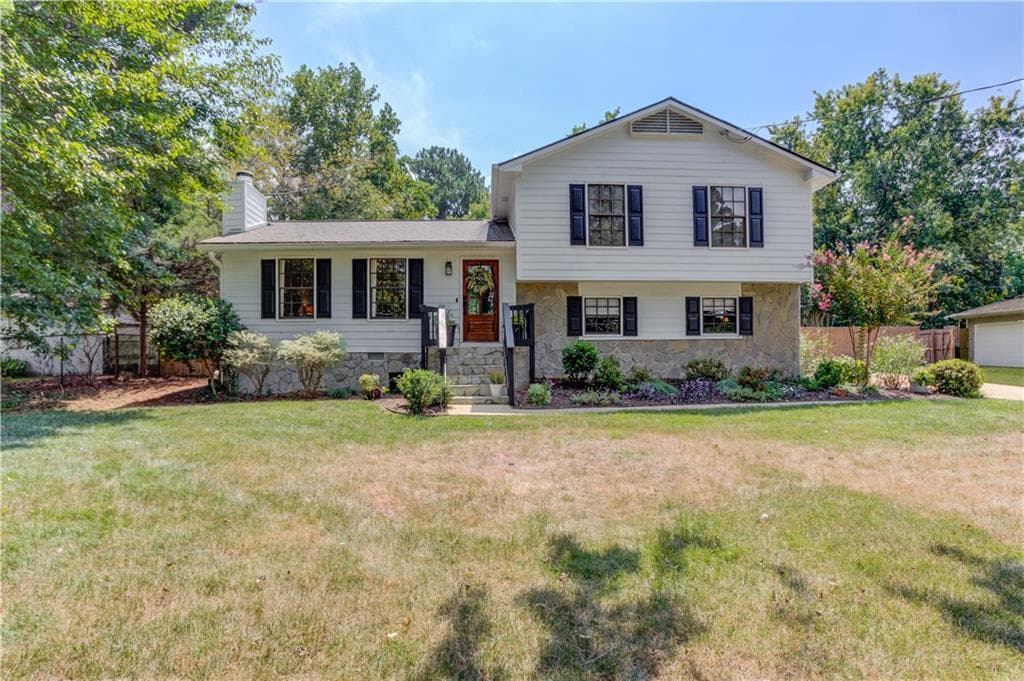 4 bedroom, 3 bathroom, 1,848 sq ft single family residence under contract at 3573 Habersham Court, Buford, GA 30519