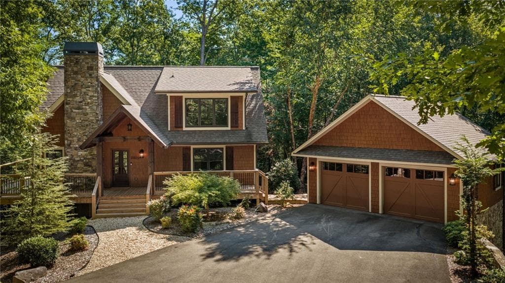 4 bedroom, 4 bathroom, 1,482 sq ft single family residence for sale at 2634 Mountain Tops Road, Blue Ridge, GA 30513