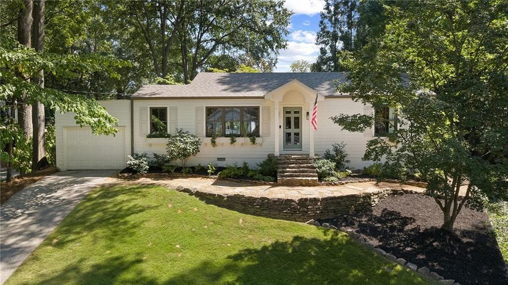 2 bedroom, 1 bathroom, 1,188 sq ft single family residence under contract at 1567 Steele Drive NW, Atlanta, GA 30309