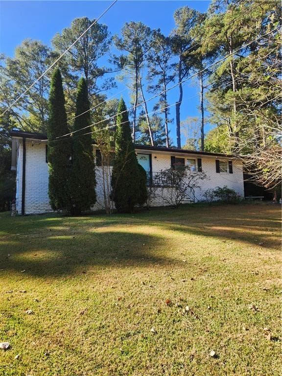 3 bedroom, 2 bathroom, 1,400 sq ft single family residence for sale at 3969 W Hilda Circle, Decatur, GA 30035