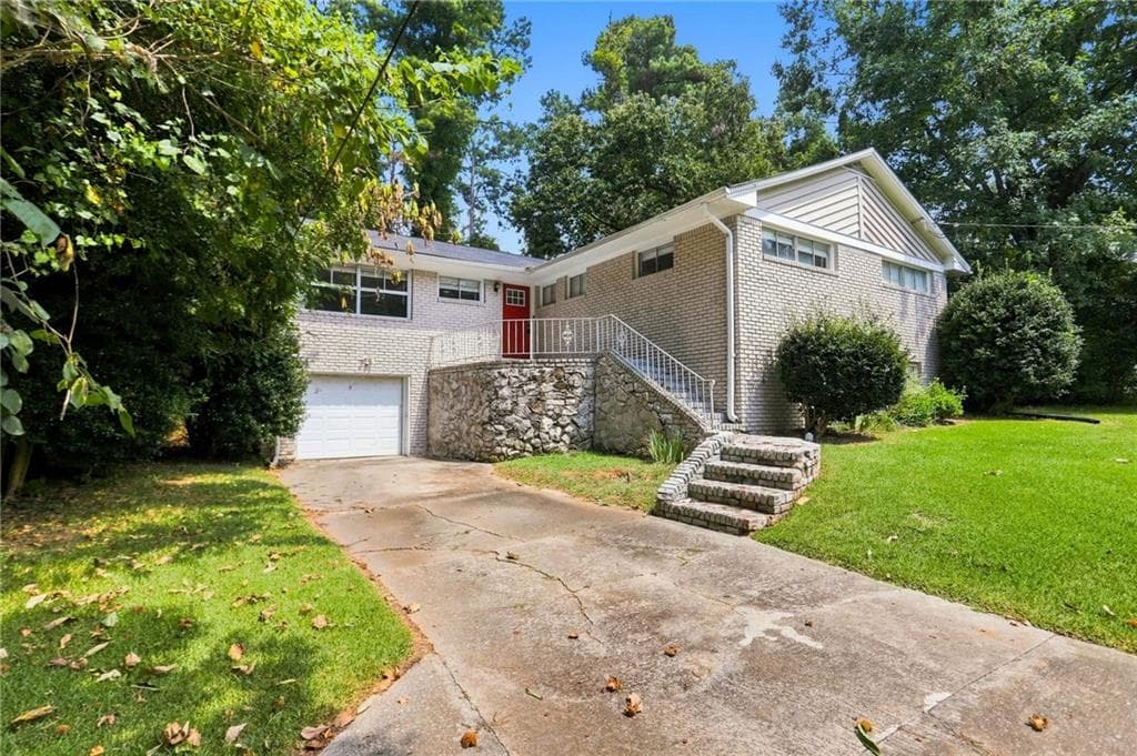 5 bedroom, 3 bathroom, 1,750 sq ft single family residence for sale at 3456 Spring Circle, Decatur, GA 30032
