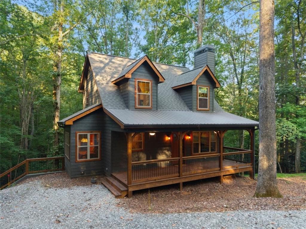 3 bedroom, 3 bathroom, 1,350 sq ft single family residence for sale at 152 Cherry Court, Ellijay, GA 30540